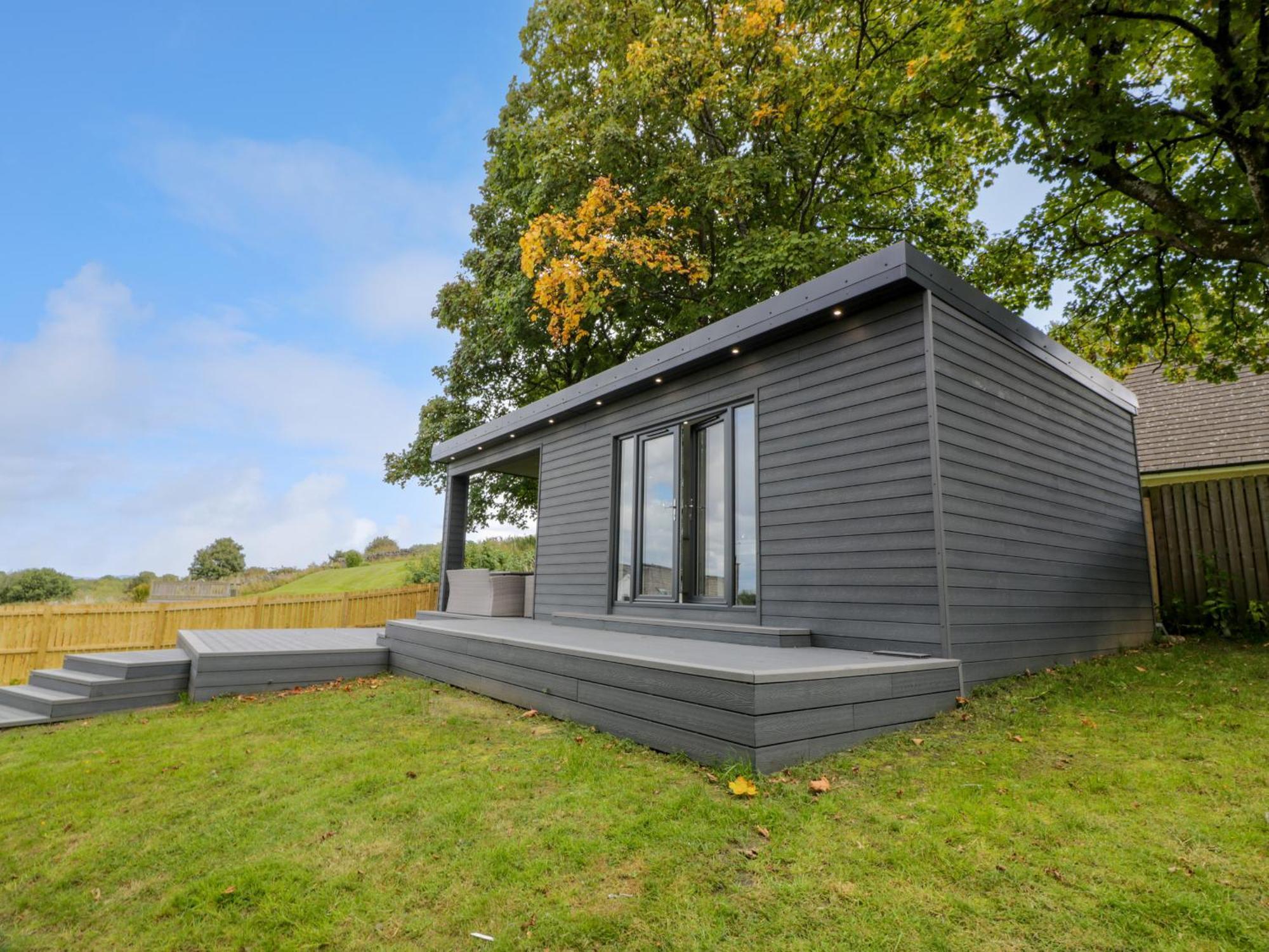 The Bell Tower Villa Bonnybridge Exterior photo